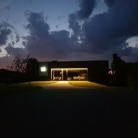 Hotel Master Horse Club - Svojetice Exterior foto